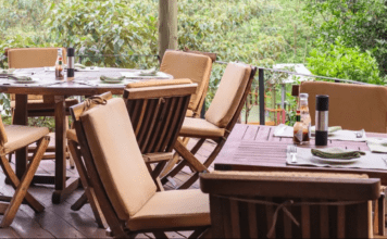 Top 3 Coffeehouses in Kenya Top 3 Coffeehouses in Kenya. The River Cafe is a serene coffeehouse and restaurant located inside Karura Forest in Nairobi accessible via Limuru Road. Picture/Courtesy